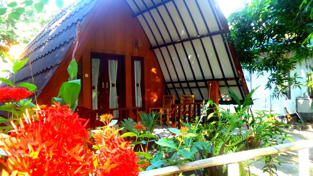 Ina Gili Guesthouse Гили-Эйр Экстерьер фото