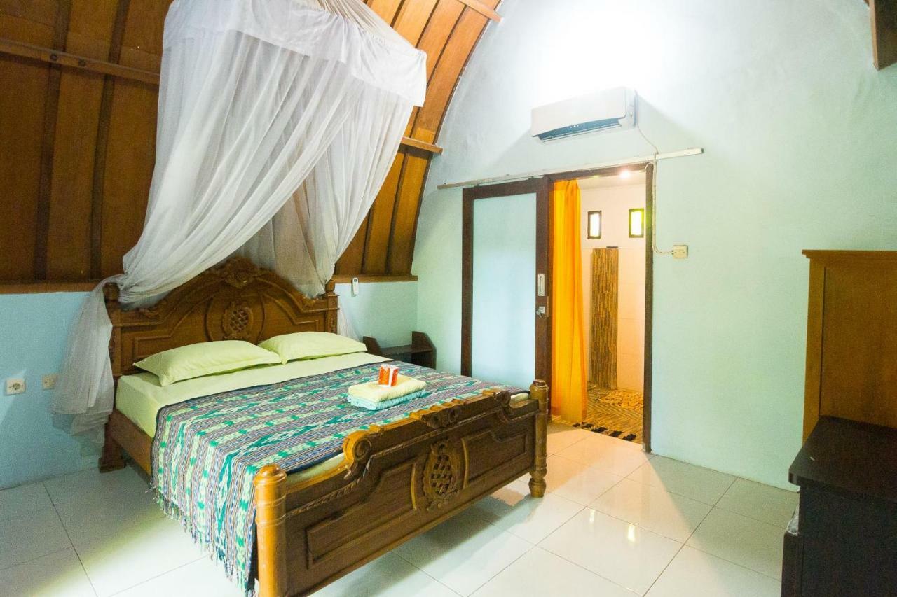 Ina Gili Guesthouse Гили-Эйр Экстерьер фото